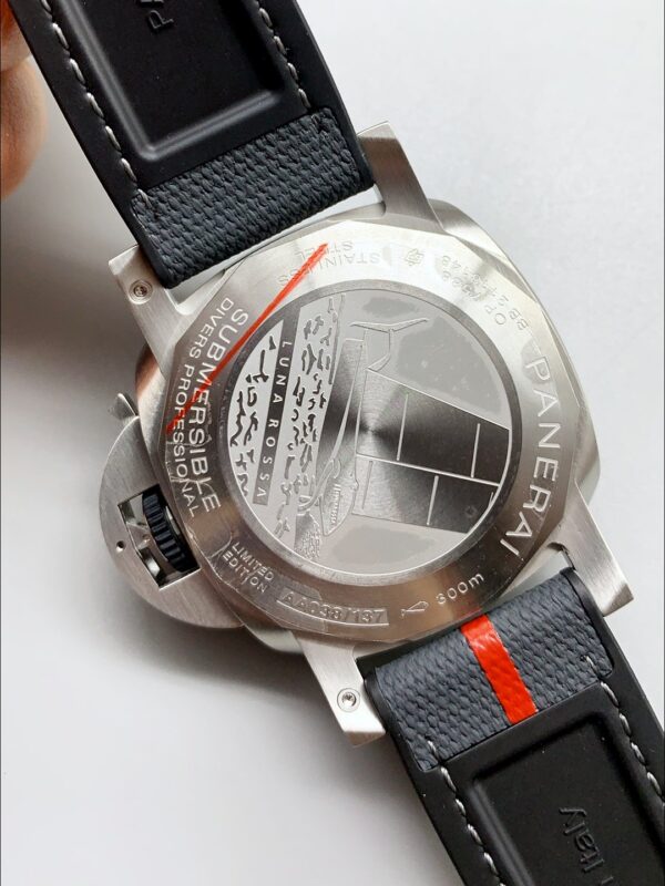 Panerai Submersible Quarantaquattro PAM1681 Luna Rossa 44MM(1;1Super Clone)