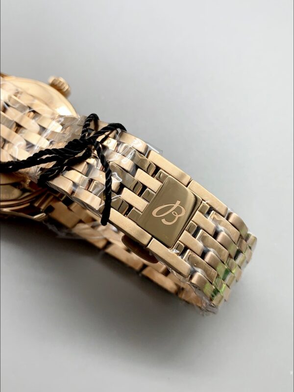 Breitling Navitimer, white dial, rose gold bracelet, model R17329F41G1R1 (1:1 Super Clone)