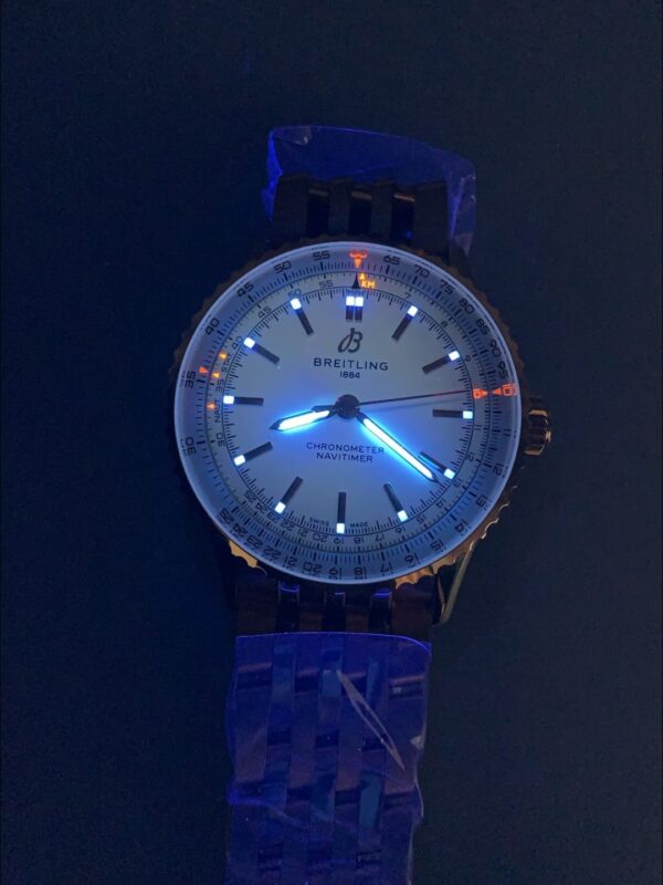 Breitling Navitimer, white dial, rose gold bracelet, model R17329F41G1R1 (1:1 Super Clone)