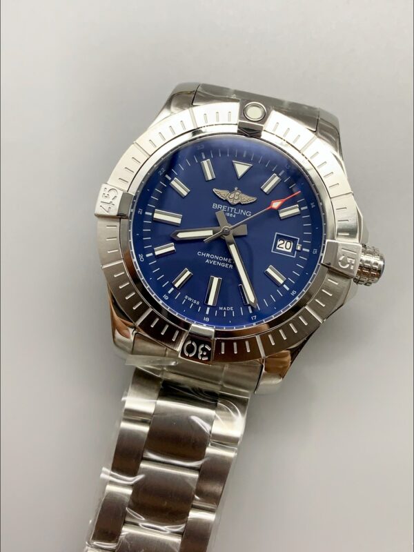 Breitling Avenger 43 Automatic Blue Dial Steel Strap (1:1Super Clone)