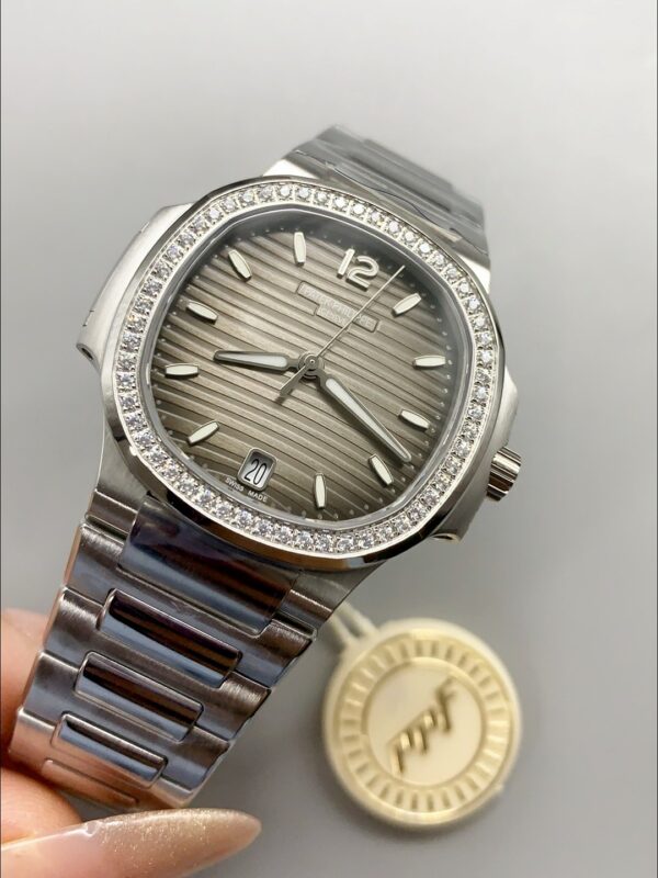 Patek Philippe Nautilus 7118 35MM 1:1 Stainless Steel Grey Dial(1:1Super Clone)