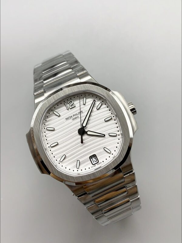 Patek Philippe Nautilus 7118 35MM Stainless Steel White Dial(1:1Super Clone)
