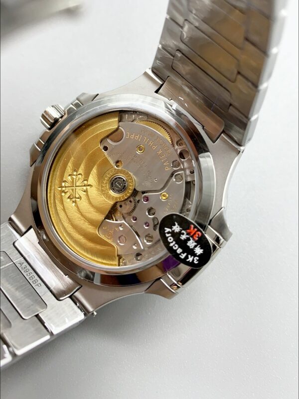 Patek Philippe Nautilus 7118 35MM Stainless Steel White Dial(1:1Super Clone)