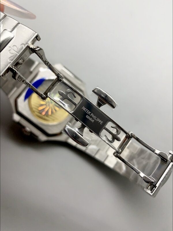 Patek Philippe Nautilus Stainless Steel Green Dial 1:1 Superclone