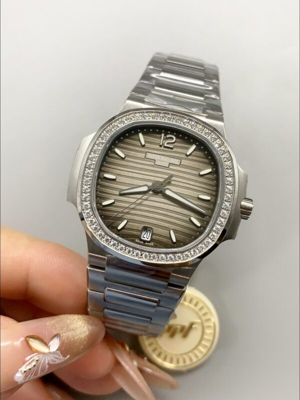 Patek Philippe Nautilus 7118 35MM 1:1 Stainless Steel Grey Dial(1:1Super Clone)