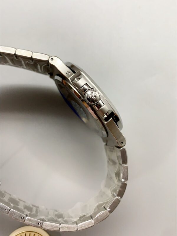 Patek Philippe Nautilus 5712 Blue Dial(1:1Super Clone)