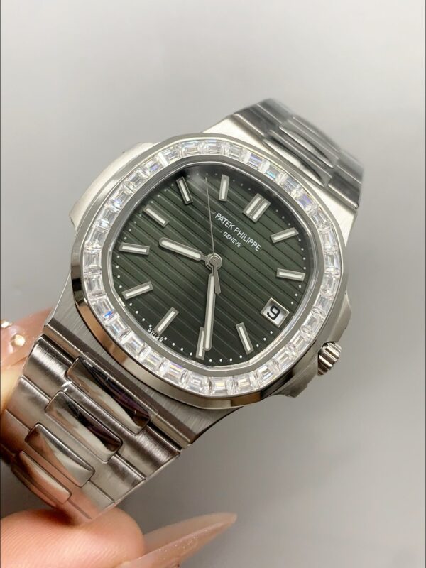 Patek Philippe Nautilus Black Dial Diamond Bezel Stainless Steel Bracelet 1:1 Superclone