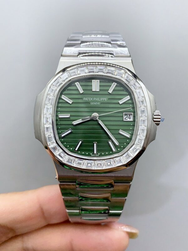 Patek Philippe Nautilus 5711 904L Steel 2023 Updated Mirror – Green Dial(1:1Super Clone)