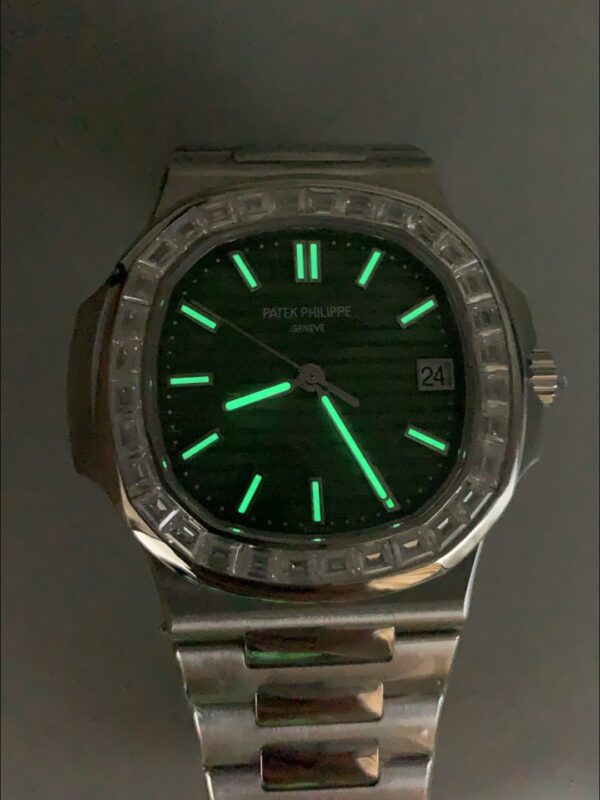Patek Philippe Nautilus 5711 904L Steel 2023 Updated Mirror – Green Dial(1:1Super Clone)