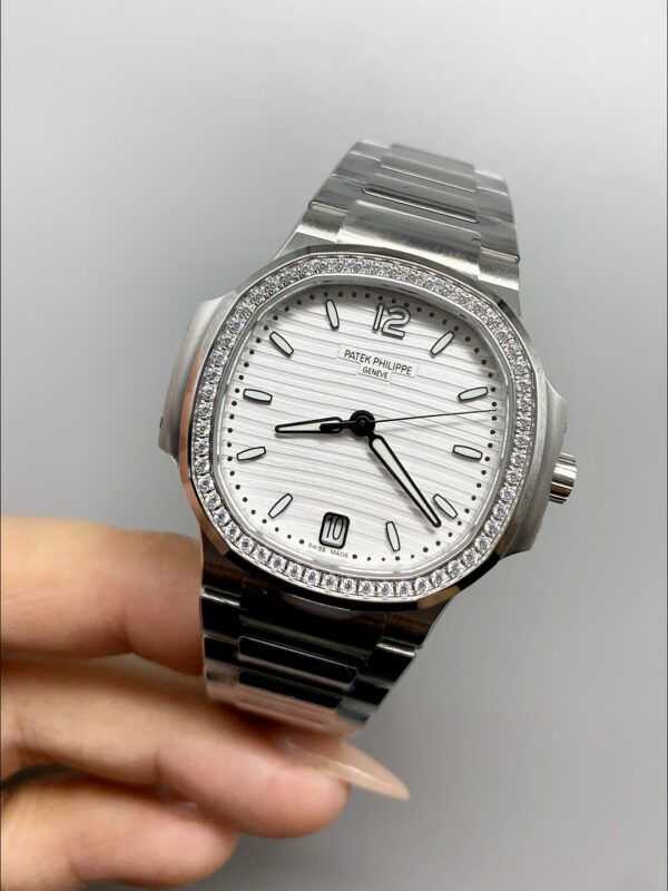 Patek Philippe Nautilus 7118 35MM Stainless Steel White Dial(1:1Super Clone)