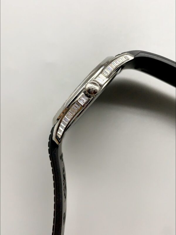 Patek Philippe Aquanaut Black Dial Diamond Bezel Rubber Strap 1:1 Superclone