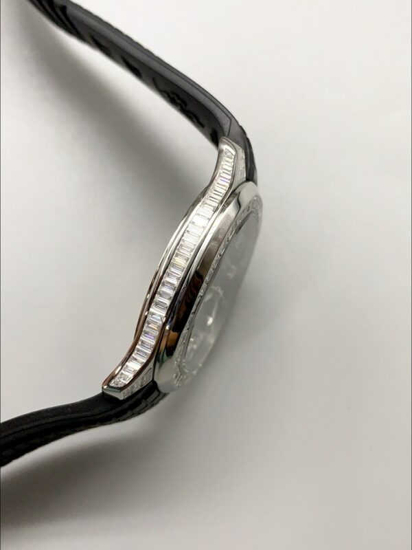 Patek Philippe Aquanaut Black Dial Diamond Bezel Rubber Strap 1:1 Superclone