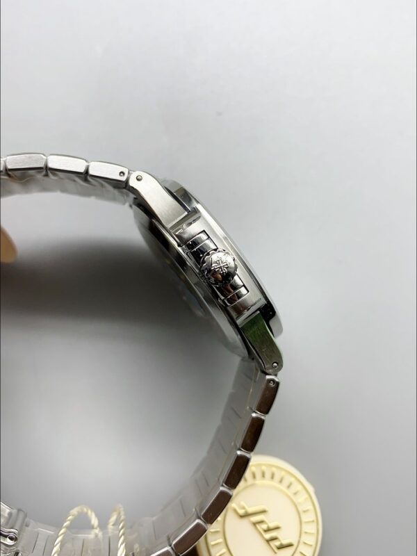 Patek Philippe Nautilus Grey Stripe Dial Diamond Bezel Stainless Steel Bracelet 1:1 Superclone