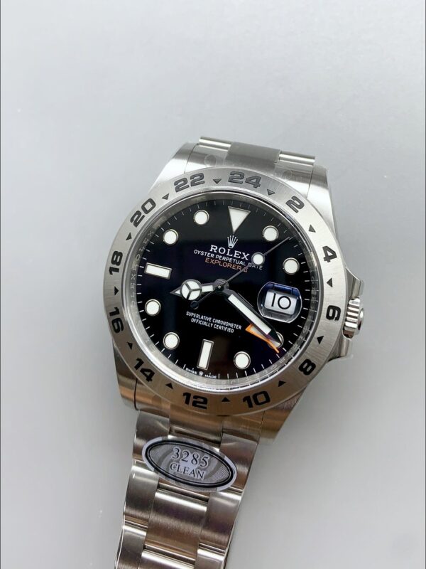Explorer 2 GMT 216570-77210