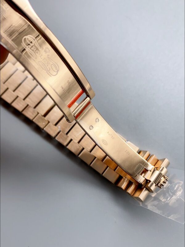 Rolex Day-Date 40mm With Green Dial And Rose Gold bracelet.(1;1Super Clone)