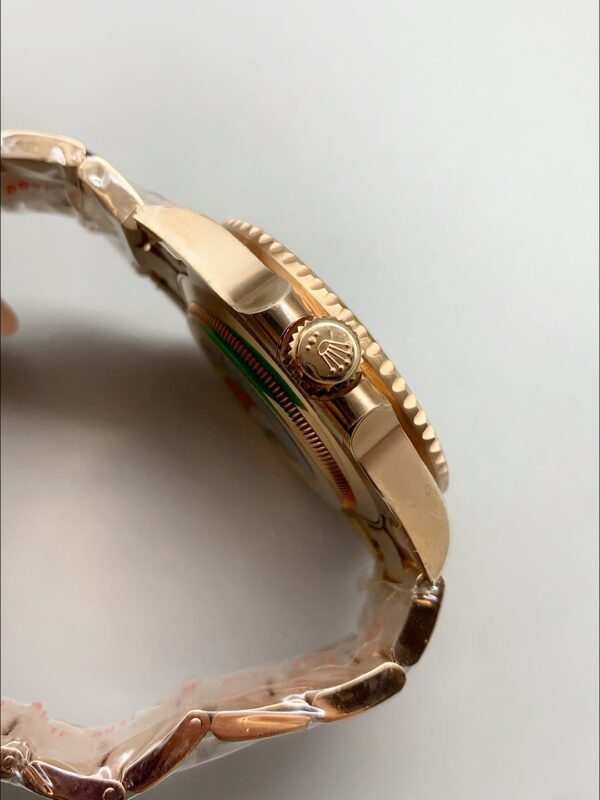 The New Rolex GMT-Master II in Rose Gold.(1:1 Super Clone)