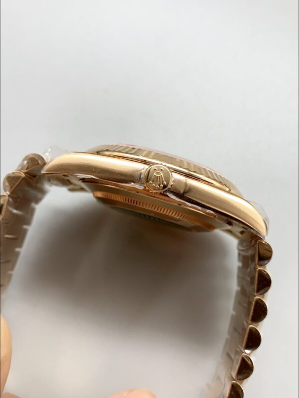 Rolex Day-Date 40mm With Green Dial And Rose Gold bracelet.(1;1Super Clone)