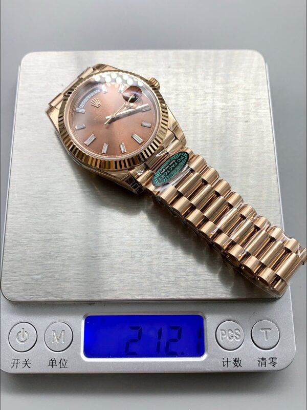 Rolex Day-Date 40 Rose Gold Chocolate Baguette Diamond Dial 228235(1;1 Super Clone)