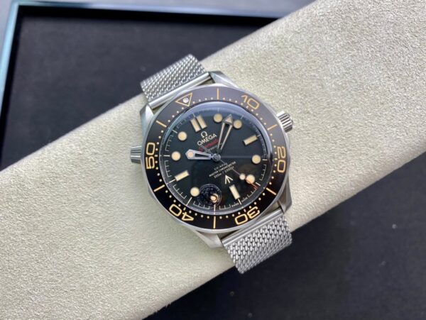 1:1 super clone Omega Seamaster Diver 300M 42mm Titanium(007)