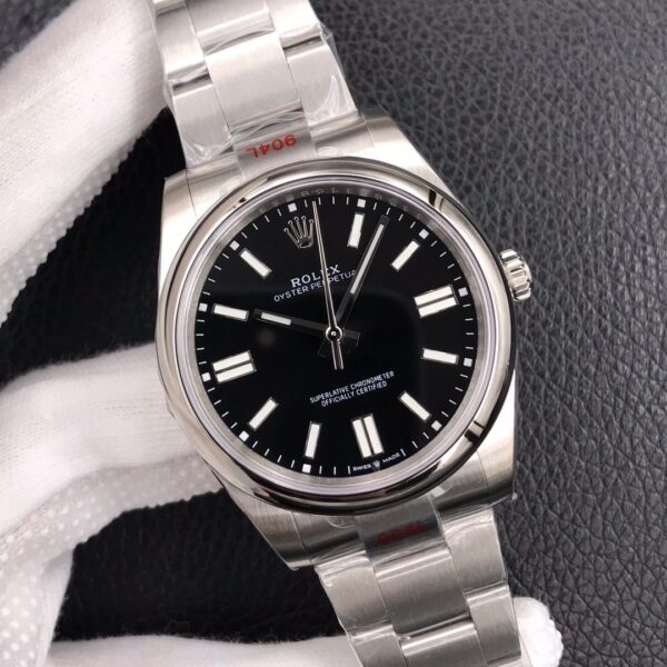 Rolex Oyster Perpetual 41 black face 124300