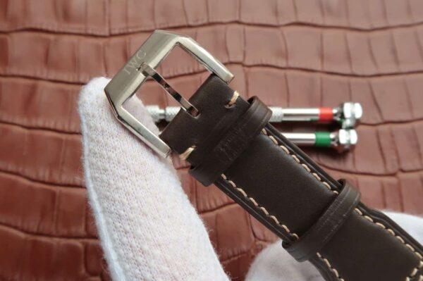 4d39d6_2e4b06ddf7de472b801bc88ef3dcb7fcmv2.jpg IWC Portuguese Chronograph – 1:1 Superclone