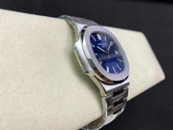 Patek Philippe Nautilus 40th Anniversary Platinum Edition (Ref. 5711/1P)