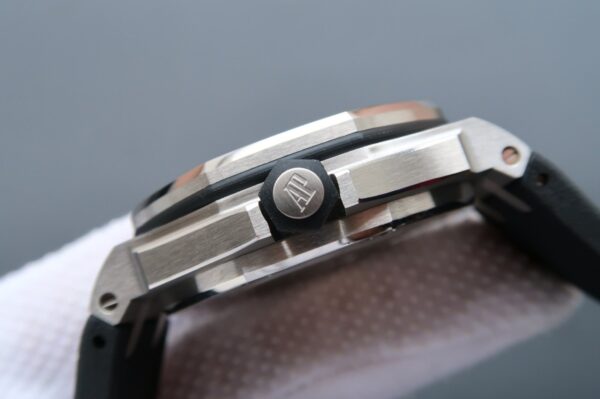 Audemars Piguet Royal Oak Offshore Diver 15703 1:1 Superclone