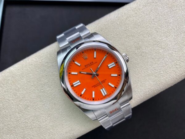 Rolex Oyster Perpetual 41 Ref: 124300
