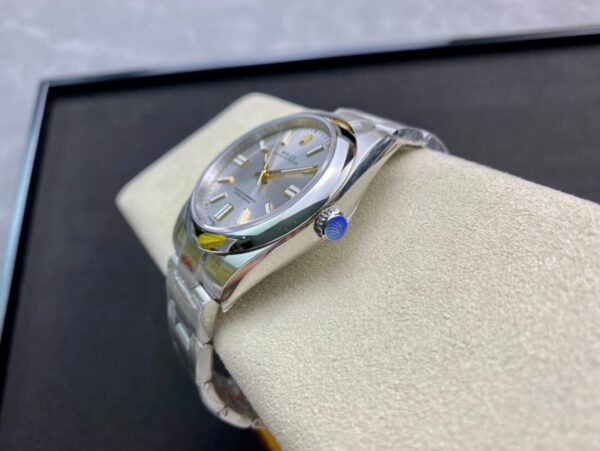 Rolex Oyster Perpetual 41 Ref: 124300