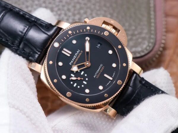 Panerai Luminor Submersible 3 days PAM684 Rose Gold -1:1 Superclone