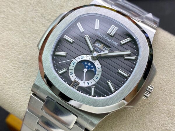 1:1 Superclone Patek Philippe Nautilus Annual Calendar 5726