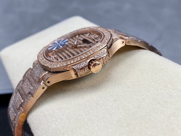 Patek Philippe Aquanaut 7118/1450R-0011