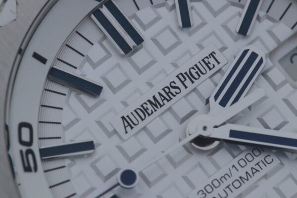 Audemars Piguet Royal Oak Offshore Diver 15703 1:1 Superclone