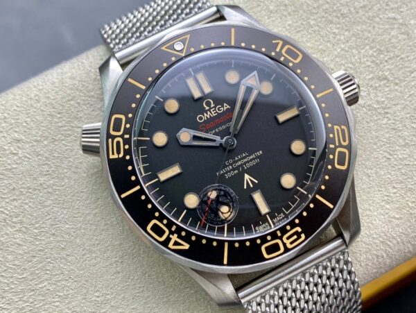 1:1 super clone Omega Seamaster Diver 300M 42mm Titanium(007)