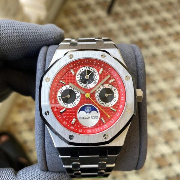 Audemars Piguet Royal Oak "Grande Tapisserie" chronograph 26574