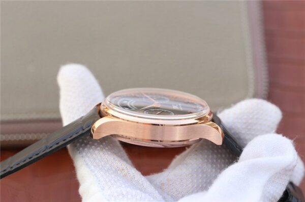 4d39d6_a3833d894c0640158bbc27aca3d1ddafmv2.jpg 1:1 Superclone IWC Big Pilot Annual Calendar IW500710