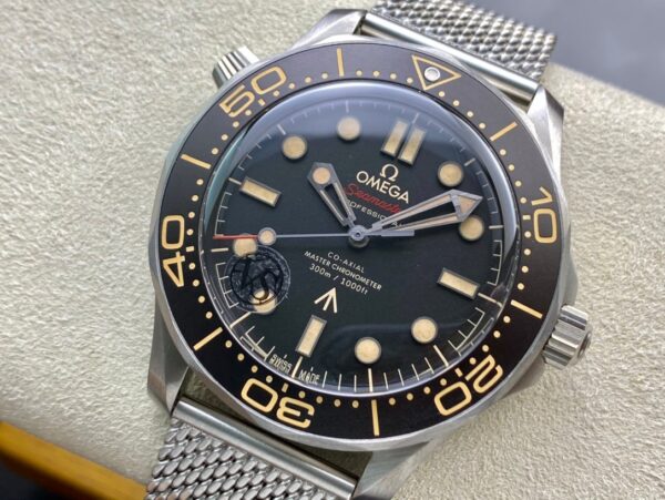 1:1 super clone Omega Seamaster Diver 300M 42mm Titanium(007)