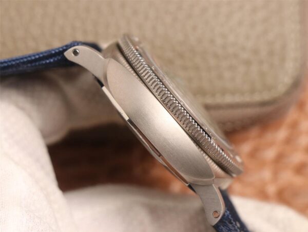 Panerai Luminor Submersible PAM 00984 – 1:1 Superclone