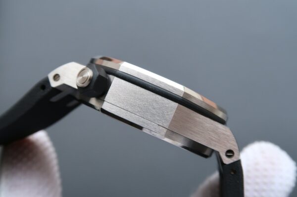 Audemars Piguet Royal Oak Offshore Diver 15703 1:1 Superclone