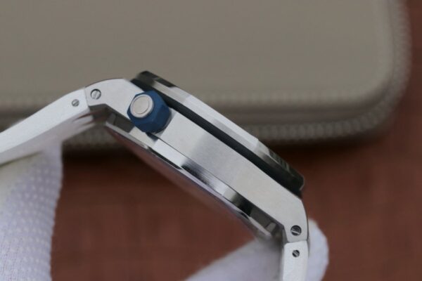 Audemars Piguet Royal Oak Offshore Diver 15703 1:1 Superclone