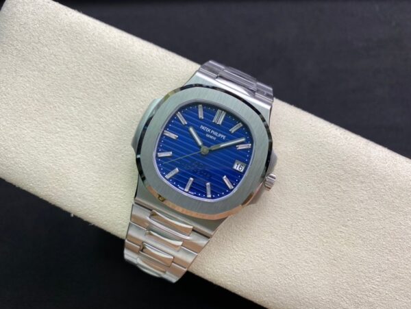 Patek Philippe Nautilus 40th Anniversary Platinum Edition (Ref. 5711/1P)