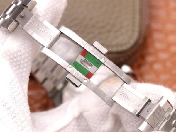 Audemars Piguet Royal Oak 15400 1:1 Superclone