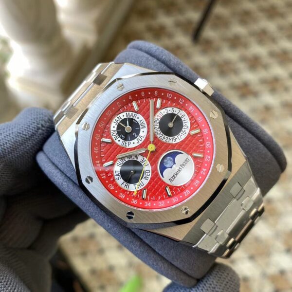 Audemars Piguet Royal Oak "Grande Tapisserie" chronograph 26574