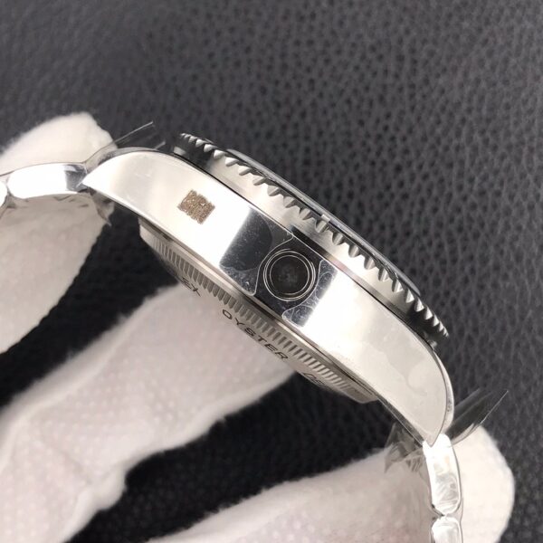 Rolex Sea Dweller 116660